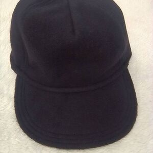 GAP Classic Black Insulated Winter Cap